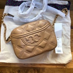 ✨NWT✨Tory Burch👜Fleming Soft Camera Bag